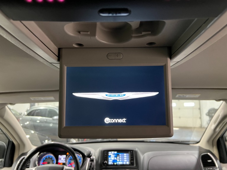 Used-2014-Chrysler-Town-and-Country-Touring-FWD