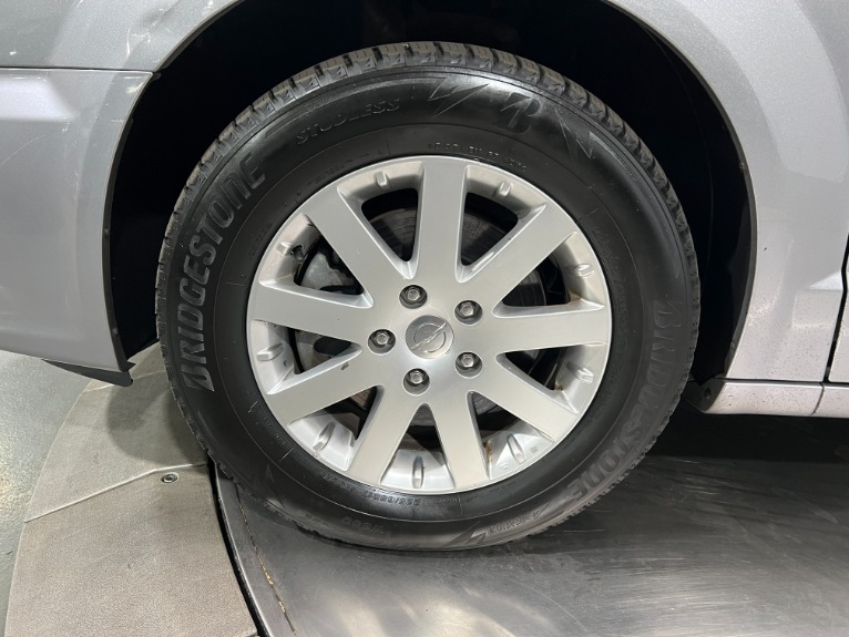 Used-2014-Chrysler-Town-and-Country-Touring-FWD