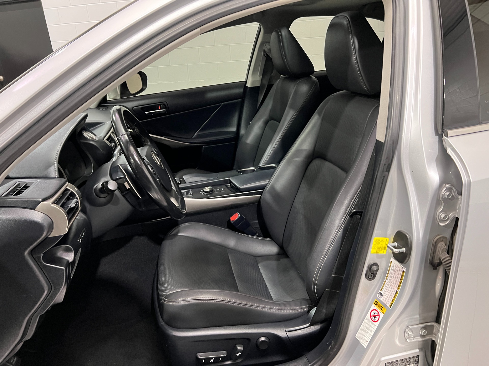 Used-2016-Lexus-IS-300-AWD