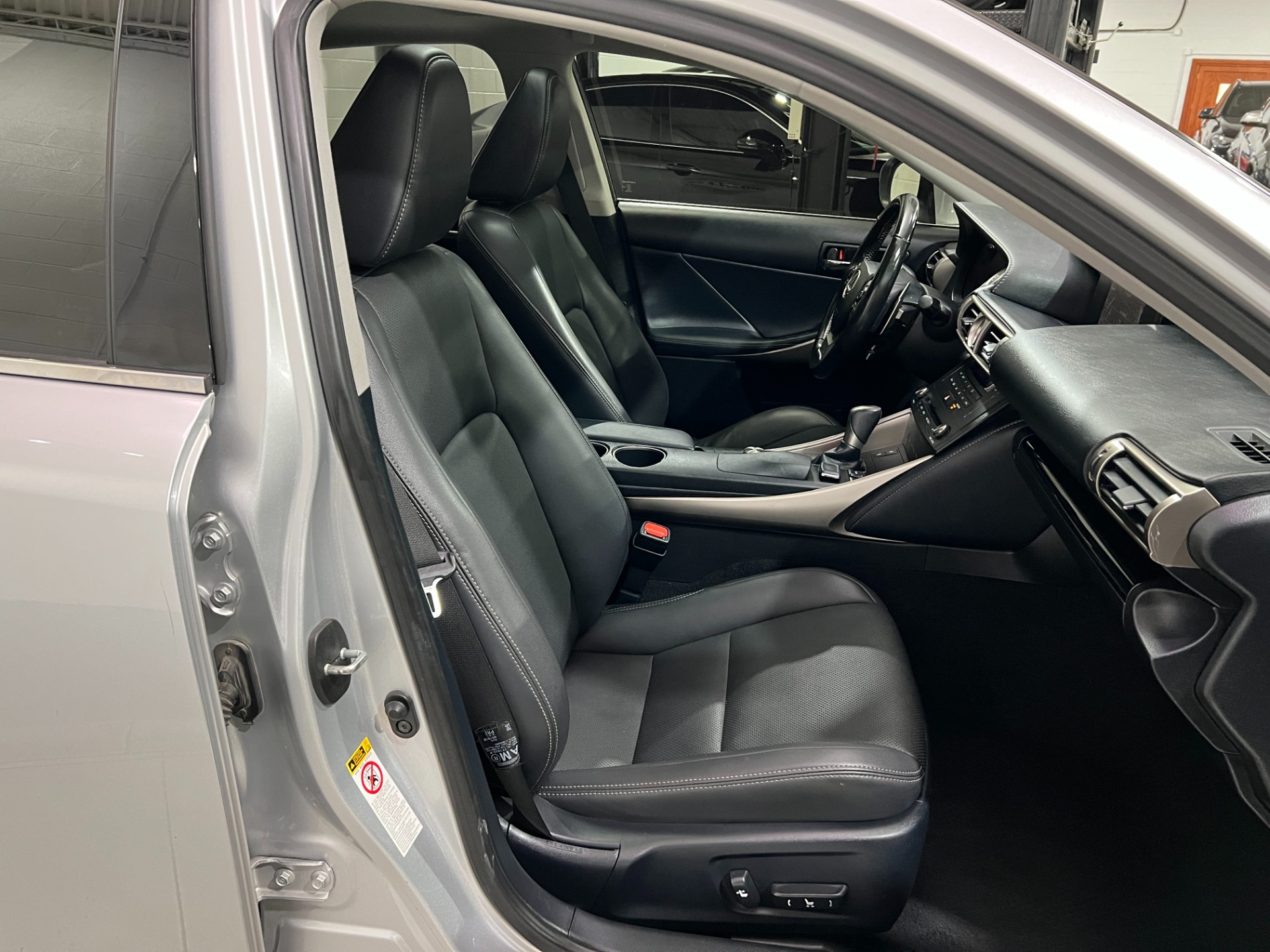 Used-2016-Lexus-IS-300-AWD