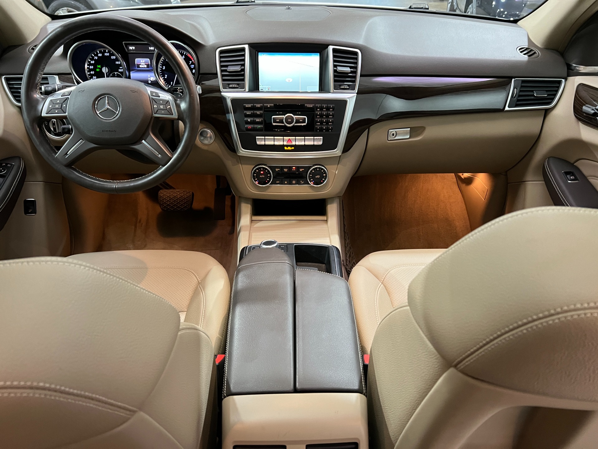 Used-2015-Mercedes-Benz-M-Class-ML-350-4MATIC