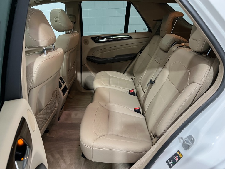 Used-2015-Mercedes-Benz-M-Class-ML-350-4MATIC