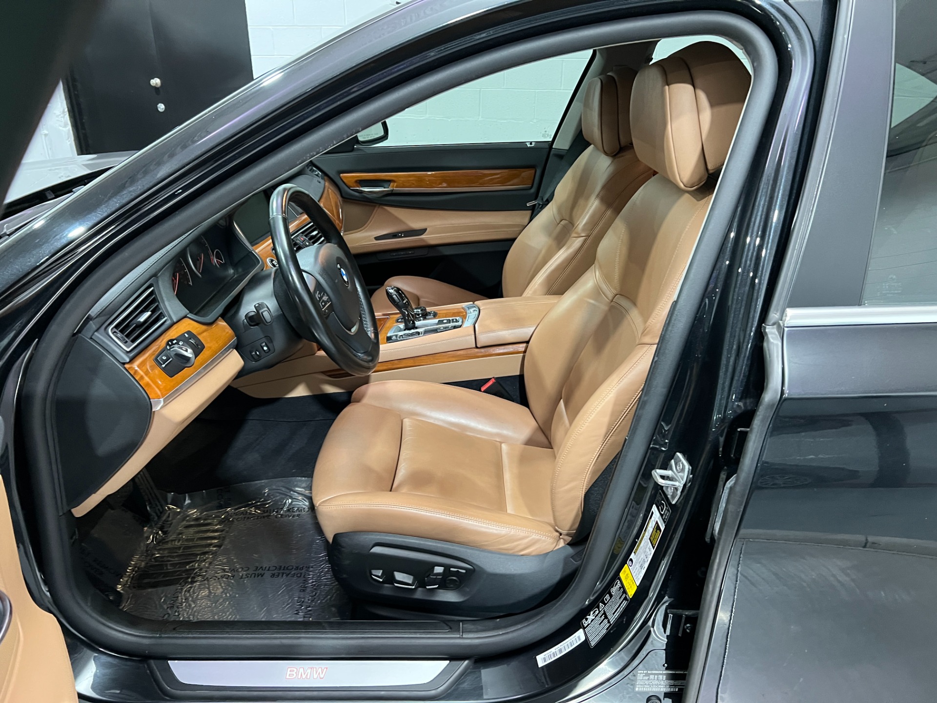 Used-2013-BMW-7-Series-750i-xDrive