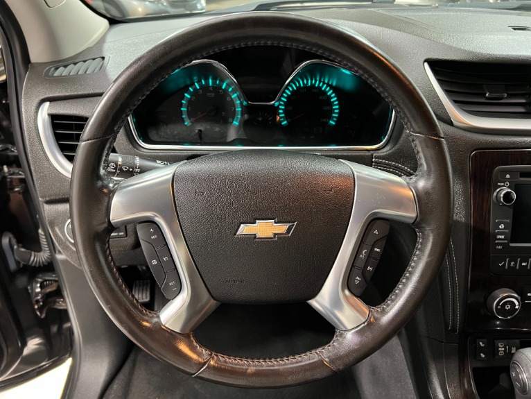 Used-2017-Chevrolet-Traverse-LT-FWD