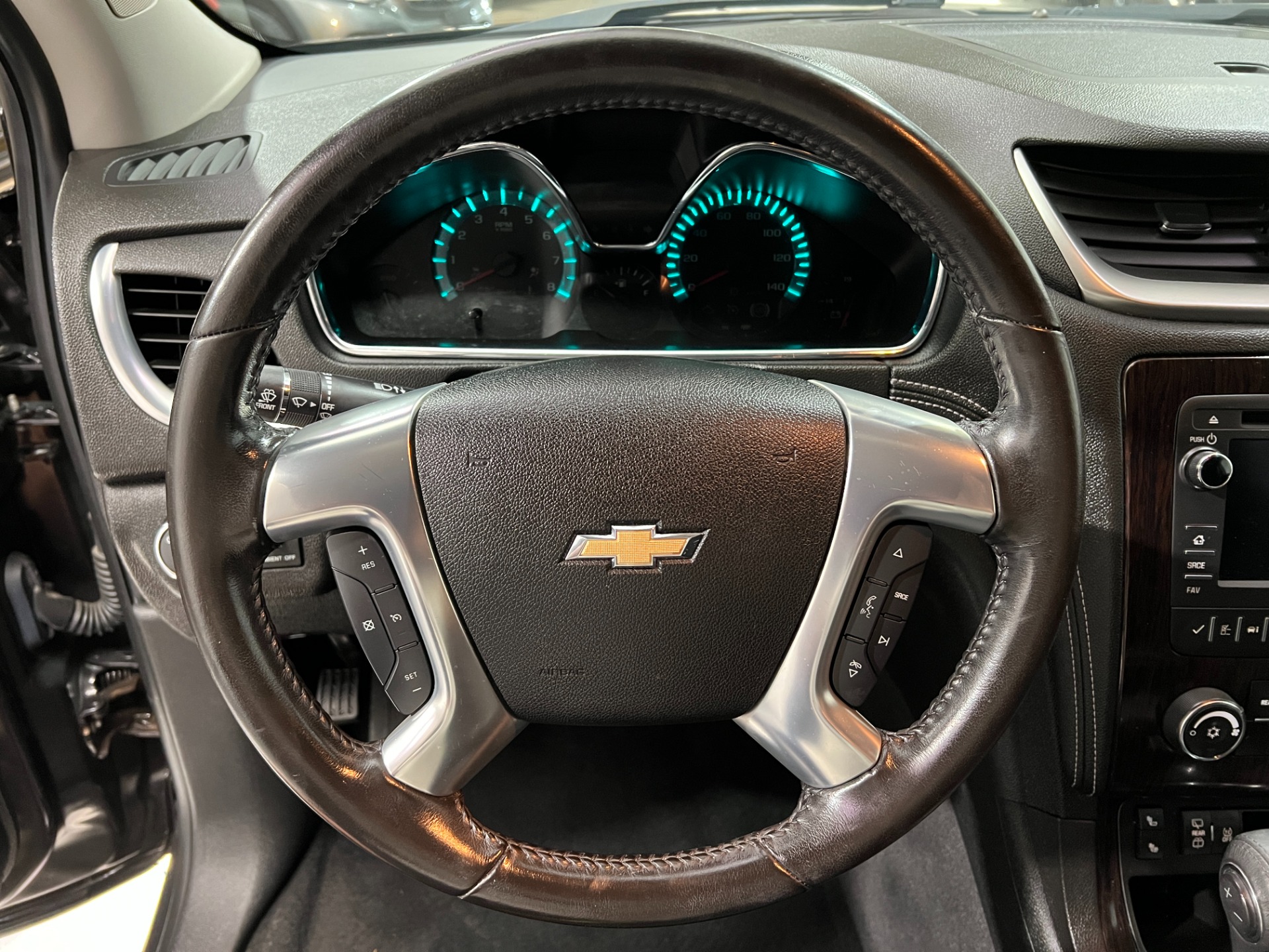 Used-2017-Chevrolet-Traverse-LT-FWD