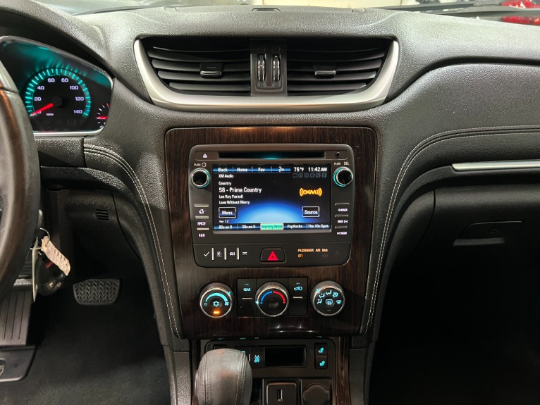 Used-2017-Chevrolet-Traverse-LT-FWD
