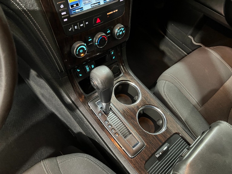 Used-2017-Chevrolet-Traverse-LT-FWD