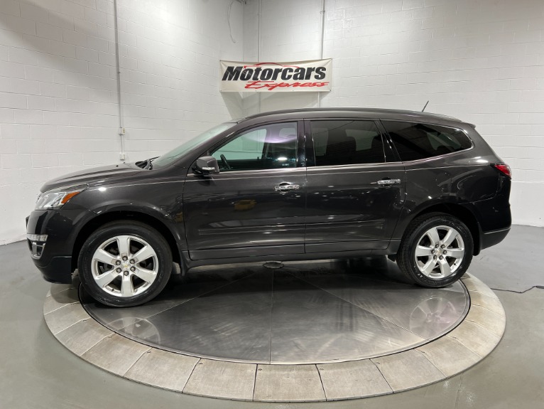 Used-2017-Chevrolet-Traverse-LT-FWD