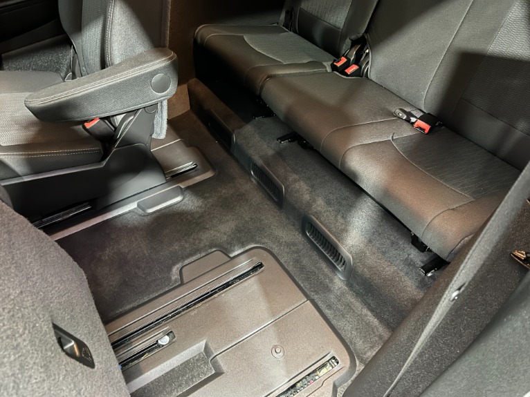 Used-2017-Chevrolet-Traverse-LT-FWD