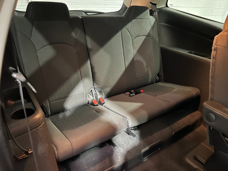 Used-2017-Chevrolet-Traverse-LT-FWD