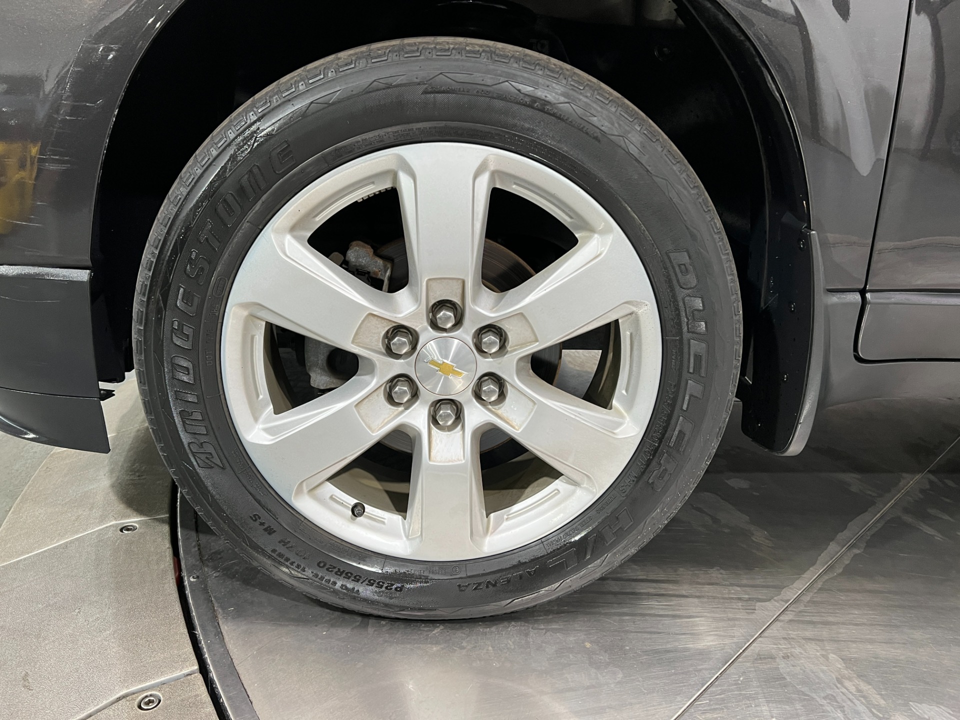 Used-2017-Chevrolet-Traverse-LT-FWD