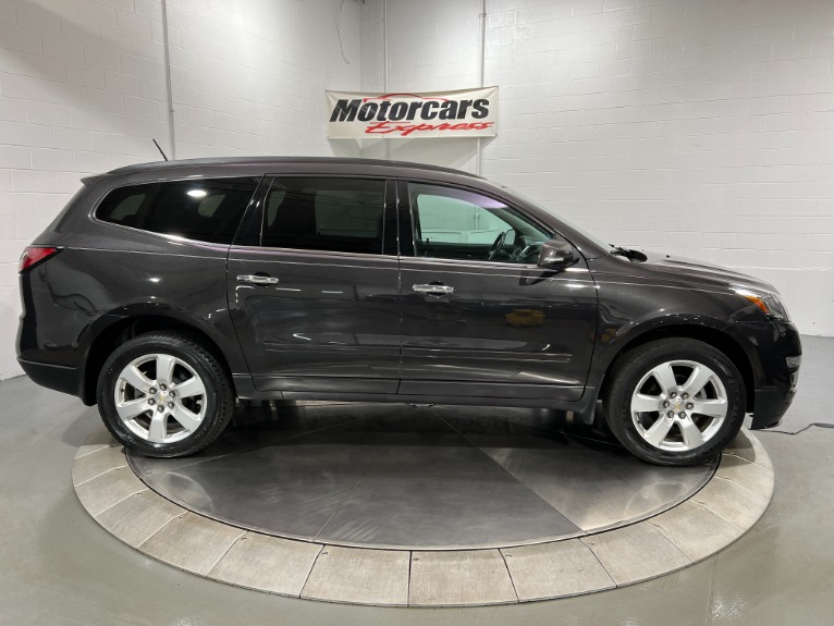 Used-2017-Chevrolet-Traverse-LT-FWD