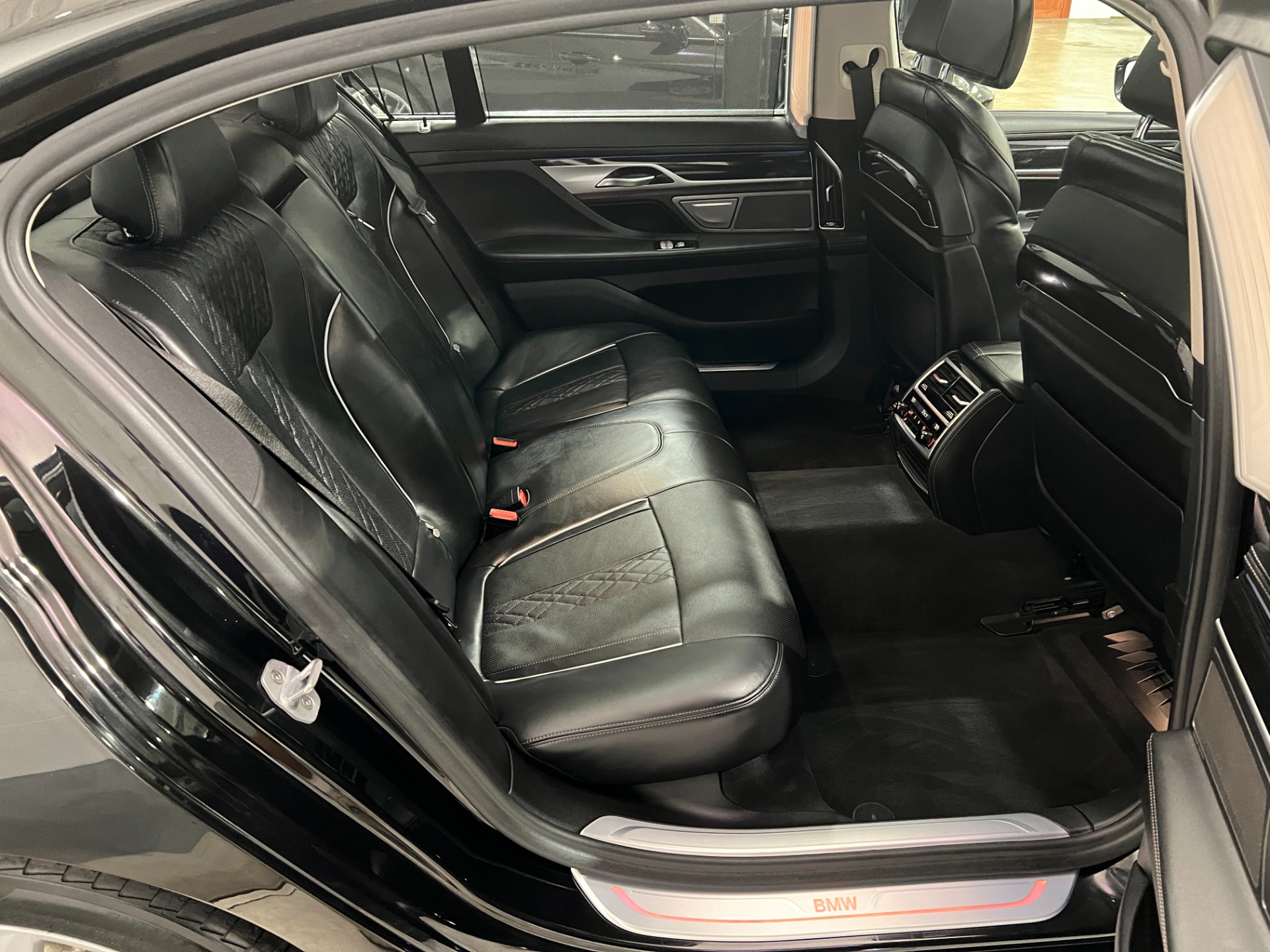 Used-2019-BMW-7-Series-740i-xDrive