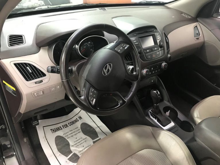 Used-2015-Hyundai-Tucson-SE