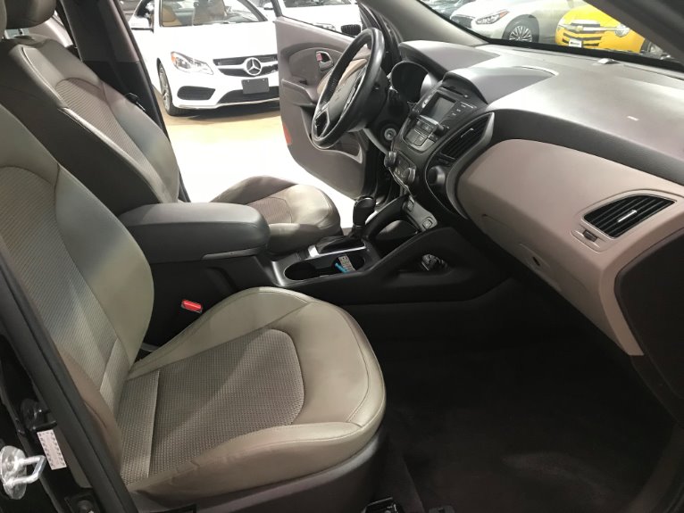 Used-2015-Hyundai-Tucson-SE
