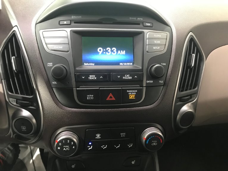Used-2015-Hyundai-Tucson-SE