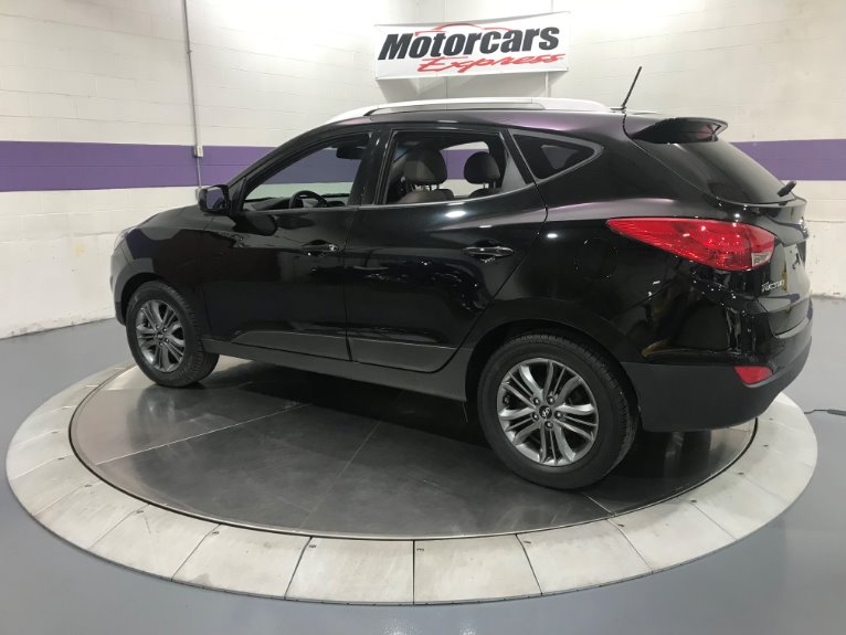 Used-2015-Hyundai-Tucson-SE