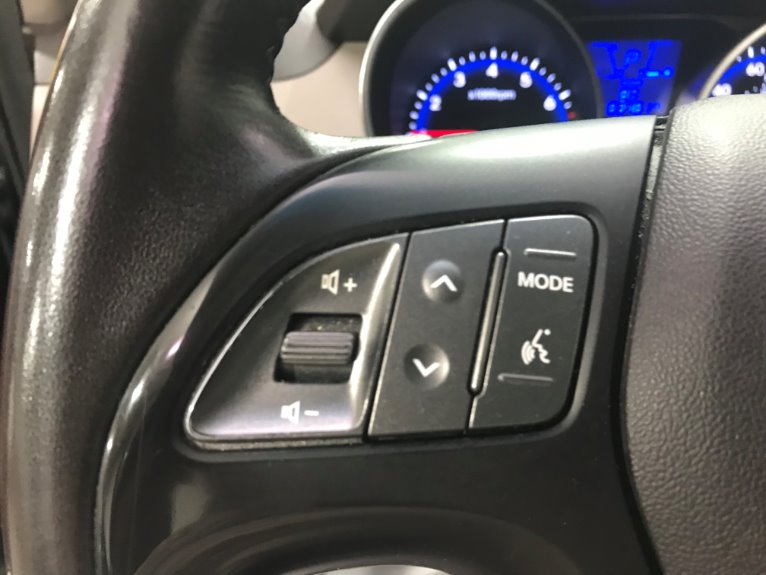 Used-2015-Hyundai-Tucson-SE