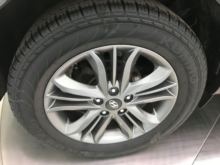 Used-2015-Hyundai-Tucson-SE