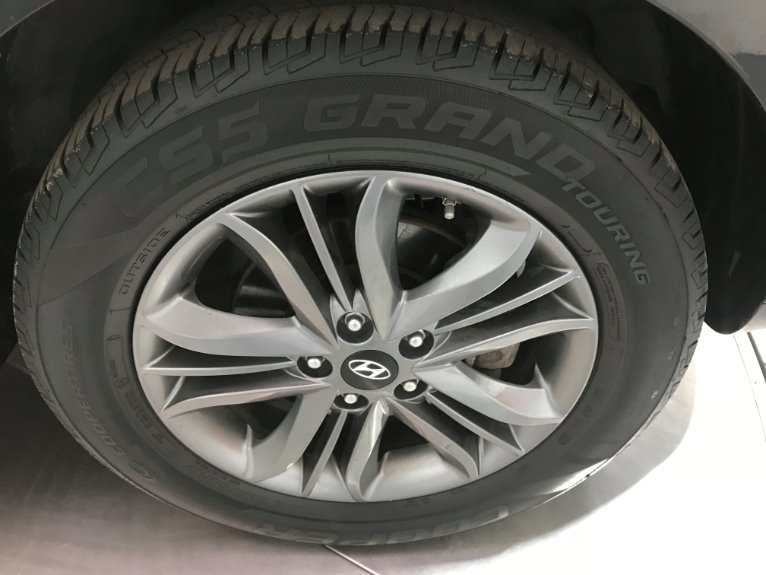 Used-2015-Hyundai-Tucson-SE