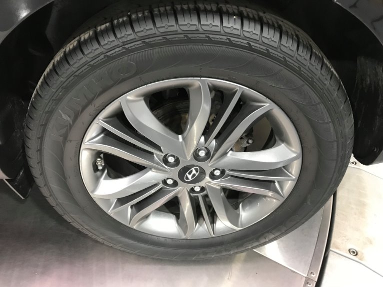 Used-2015-Hyundai-Tucson-SE