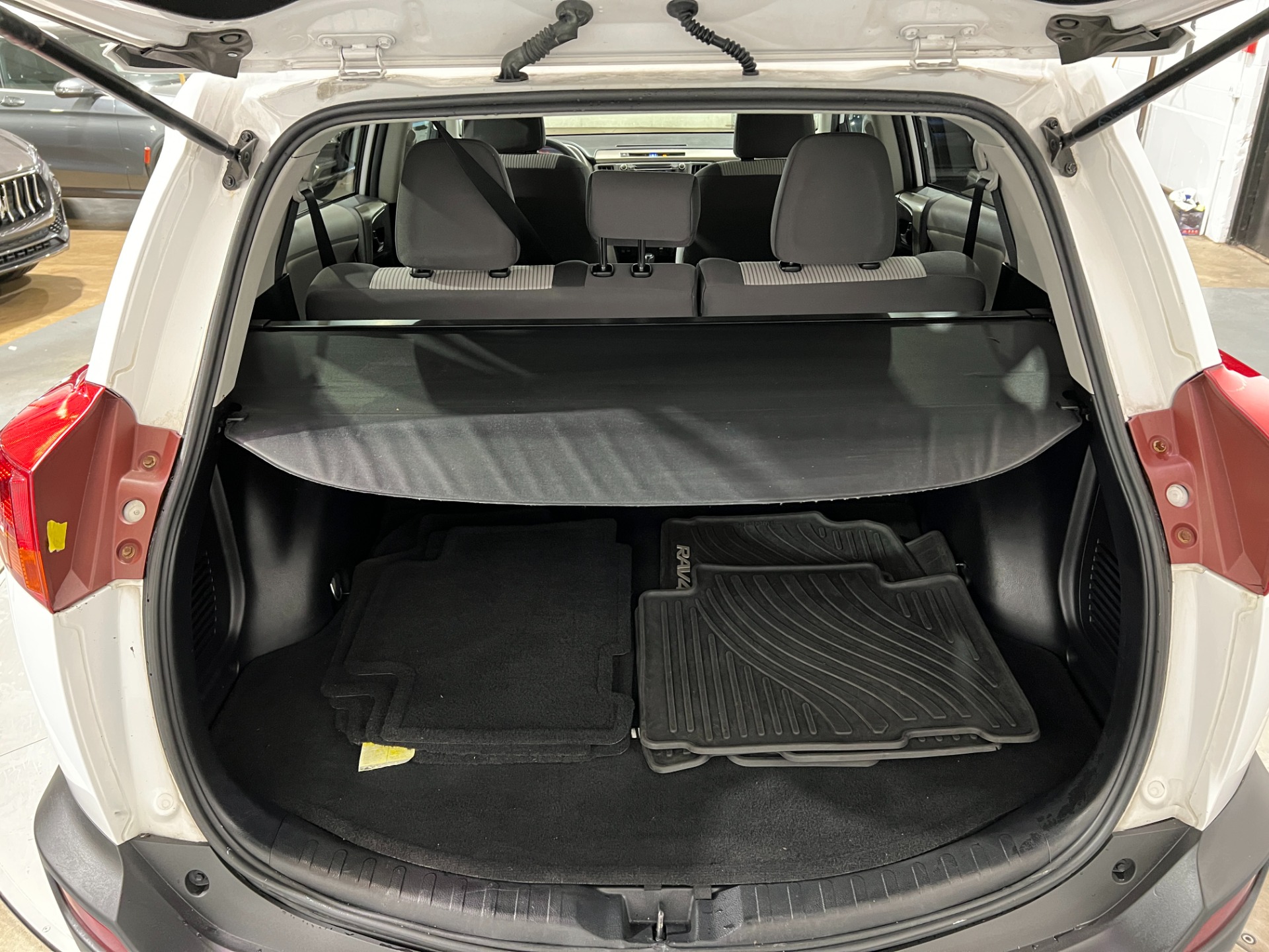 Used-2013-Toyota-RAV4-LE-AWD