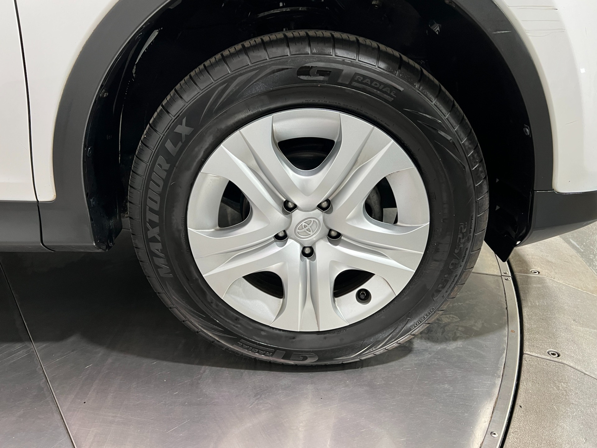 Used-2013-Toyota-RAV4-LE-AWD