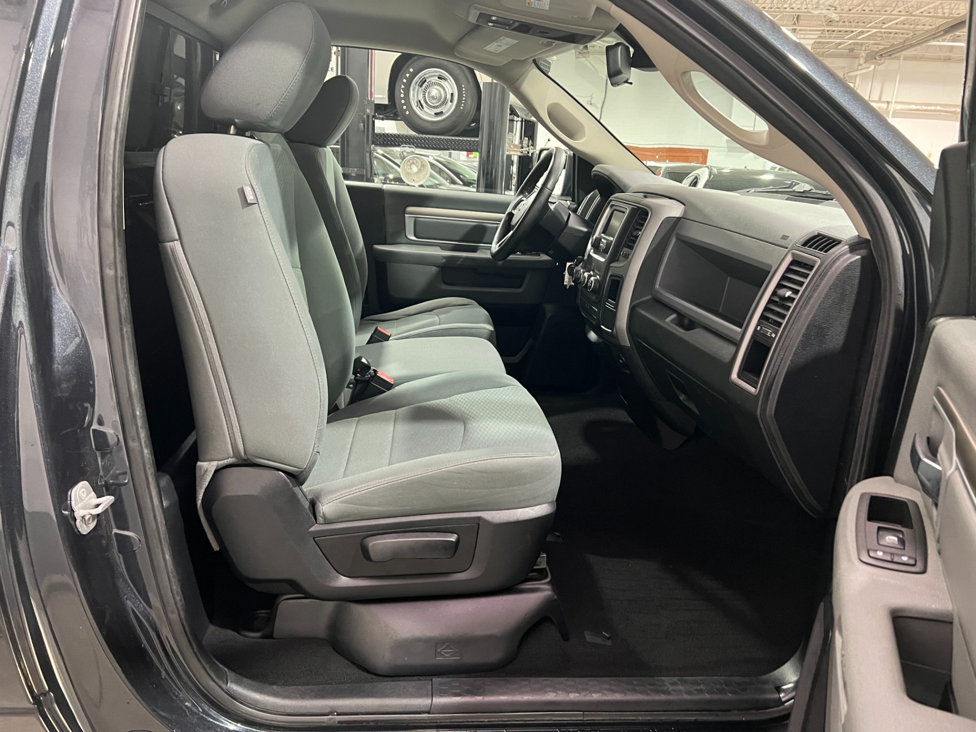 Used-2014-Ram-Ram-Pickup-1500-Tradesman-4X4