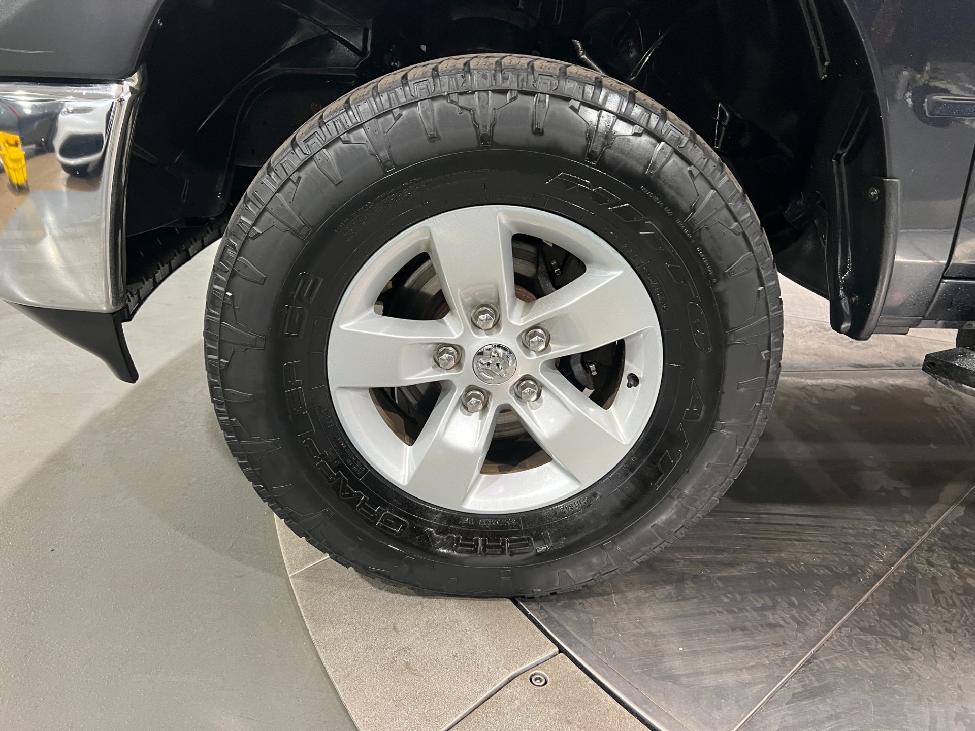 Used-2014-Ram-Ram-Pickup-1500-Tradesman-4X4