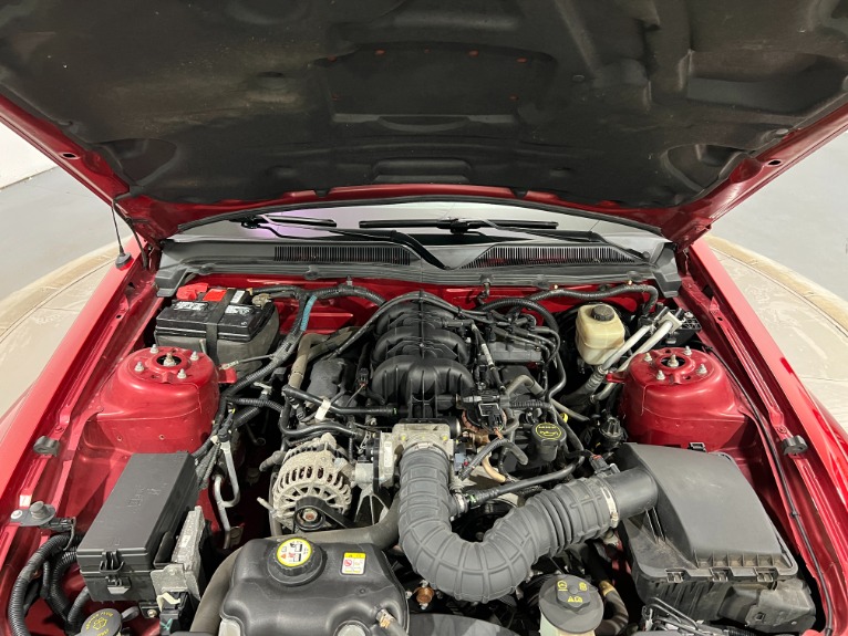 Used-2008-Ford-Mustang-V6-Premium-RWD