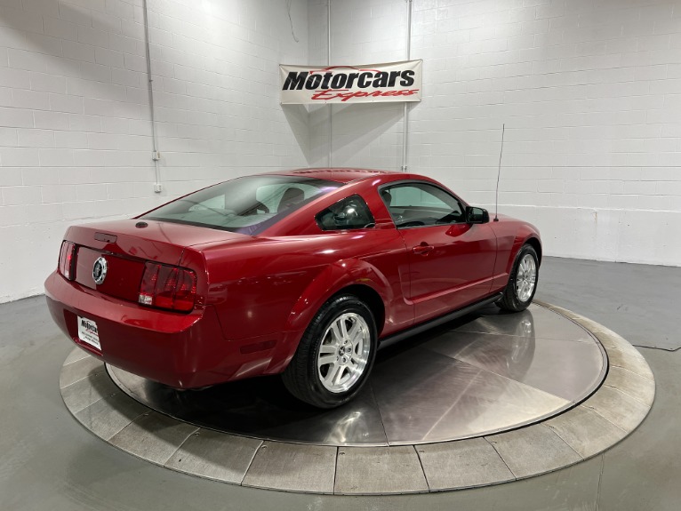 Used-2008-Ford-Mustang-V6-Premium-RWD