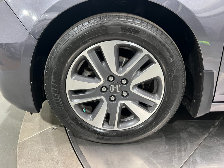 Used-2016-Honda-Odyssey-Touring-FWD