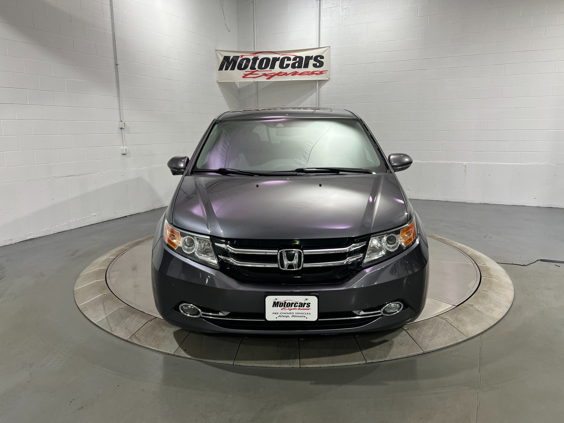 Used-2016-Honda-Odyssey-Touring-FWD