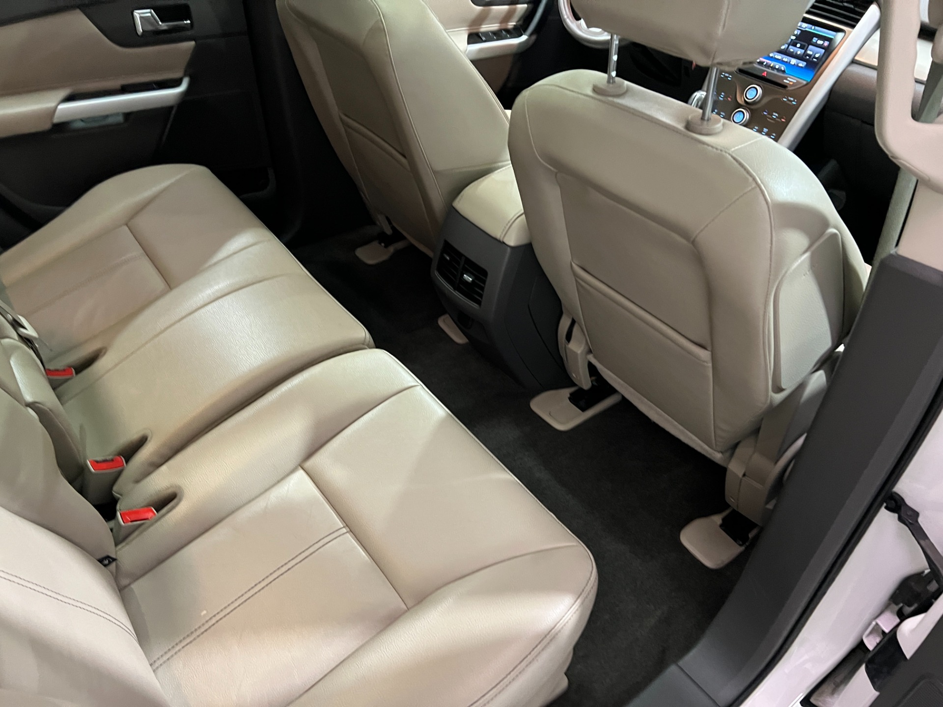 Used-2014-Ford-Edge-SEL-FWD