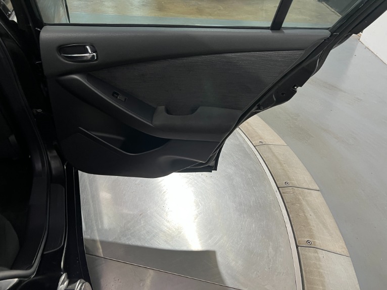 Used-2010-Nissan-Altima-25-S-FWD