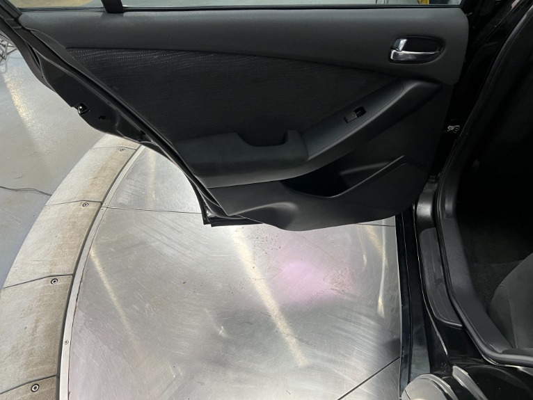 Used-2010-Nissan-Altima-25-S-FWD