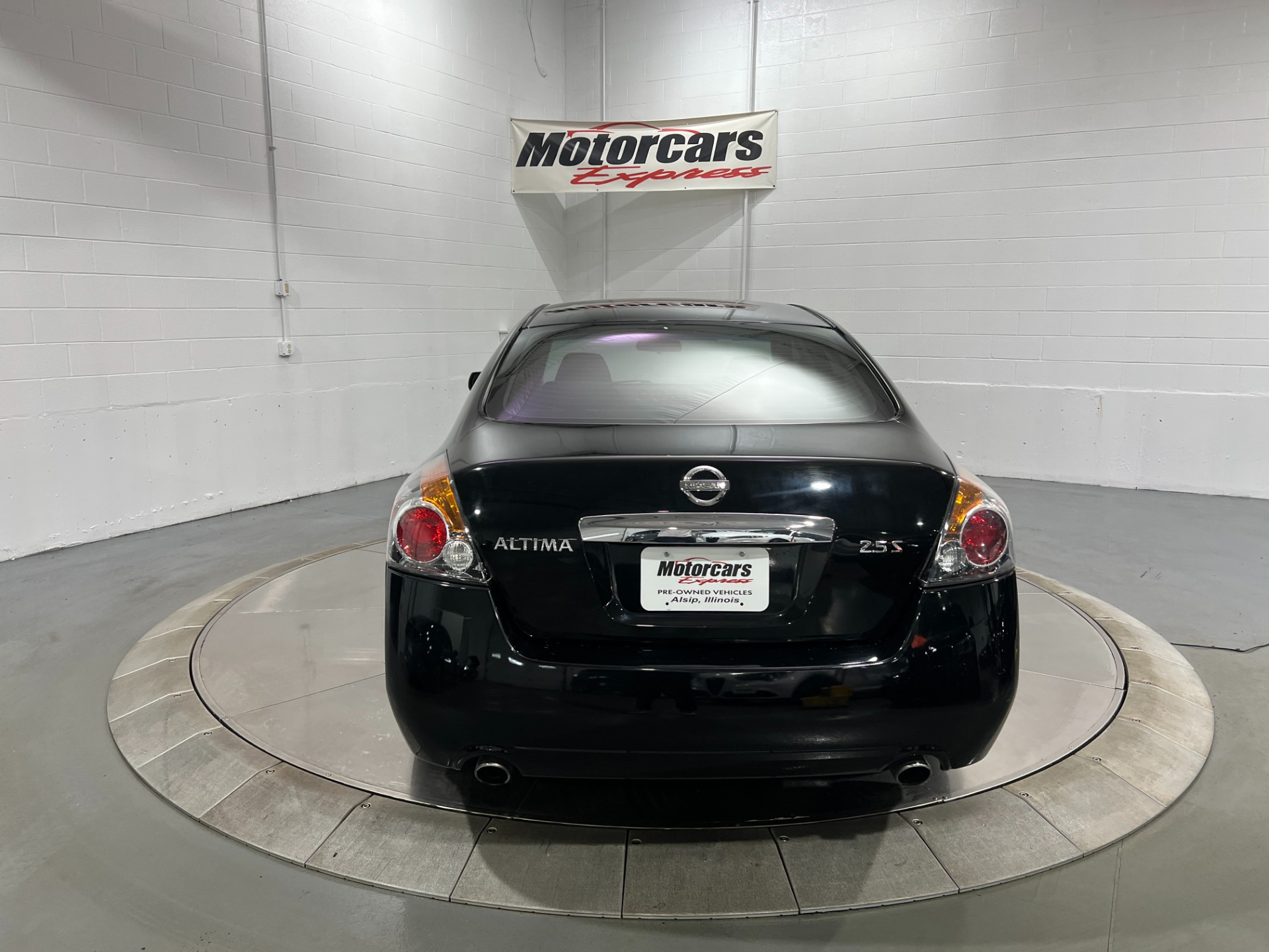 Used-2010-Nissan-Altima-25-S-FWD