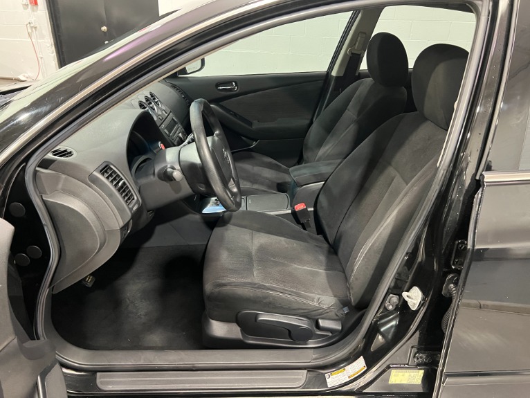 Used-2010-Nissan-Altima-25-S-FWD