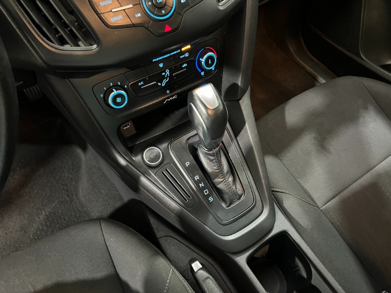 Used-2015-Ford-Focus-SE-FWD