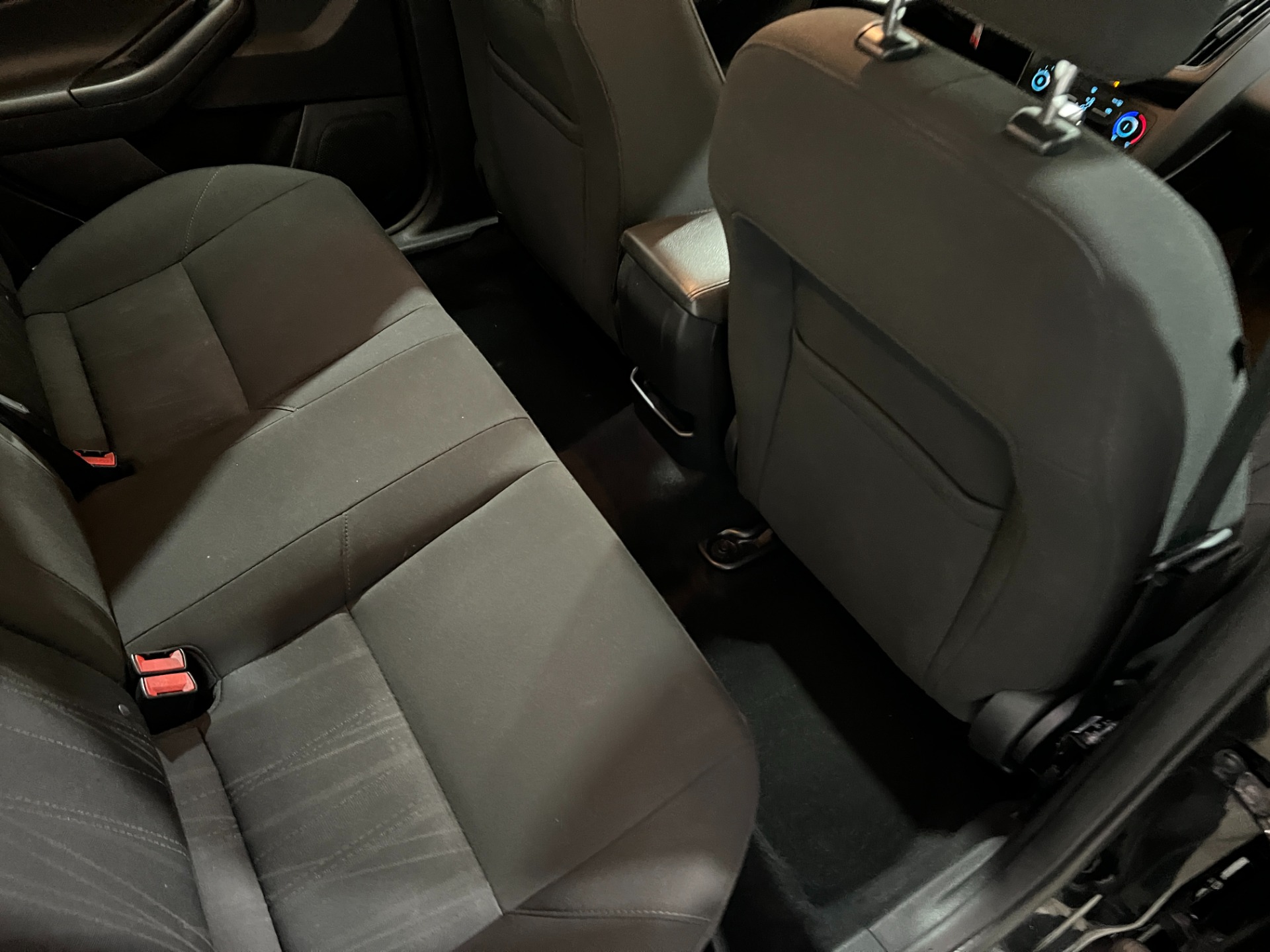 Used-2015-Ford-Focus-SE-FWD