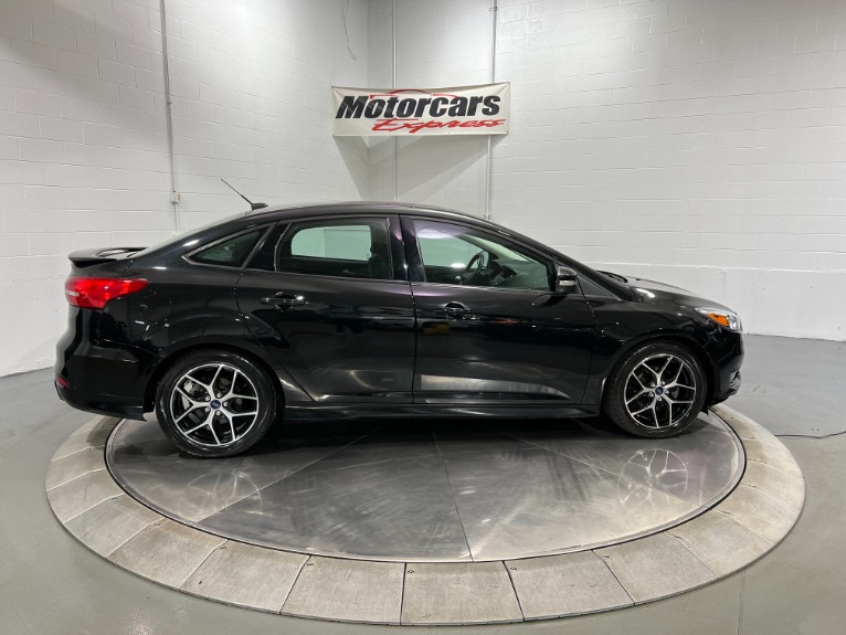 Used-2015-Ford-Focus-SE-FWD
