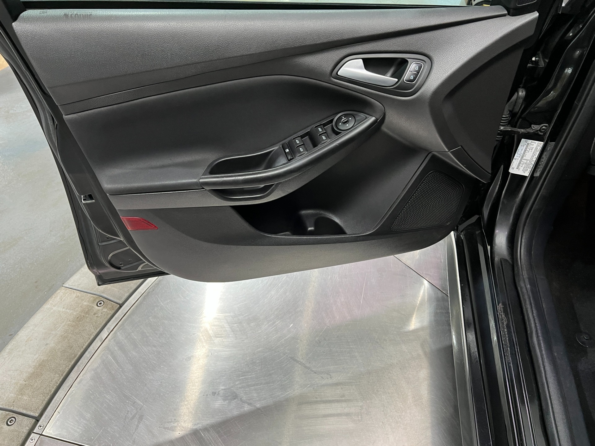 Used-2015-Ford-Focus-SE-FWD