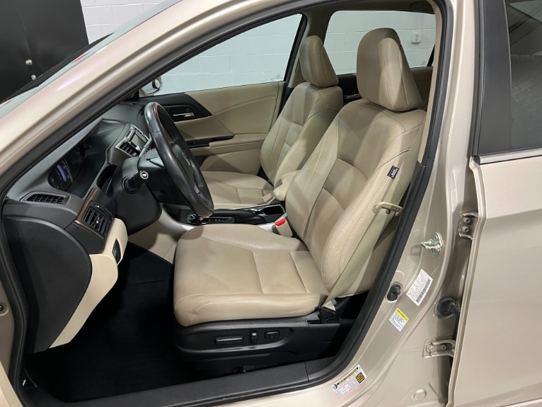 Used-2013-Honda-Accord-EX-L-w/Navi-FWD
