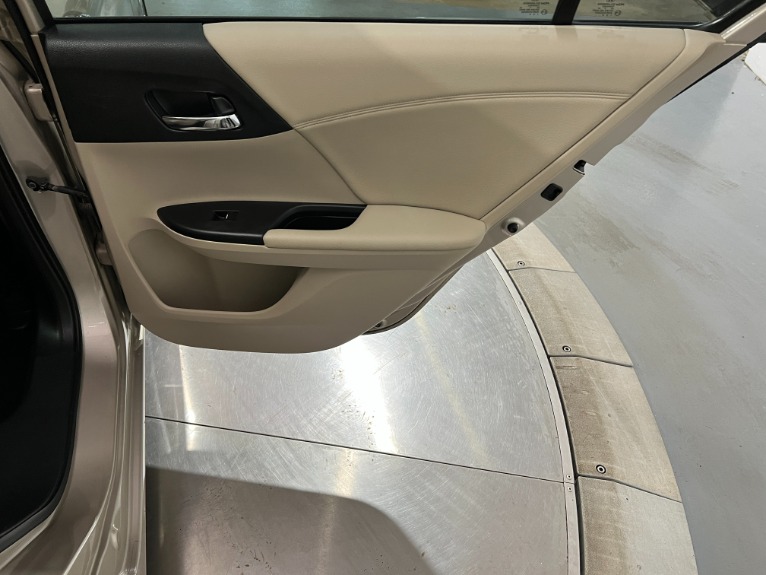 Used-2013-Honda-Accord-EX-L-w/Navi-FWD