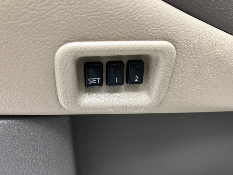 Used-2012-Nissan-Murano-Platinum-Edition-AWD