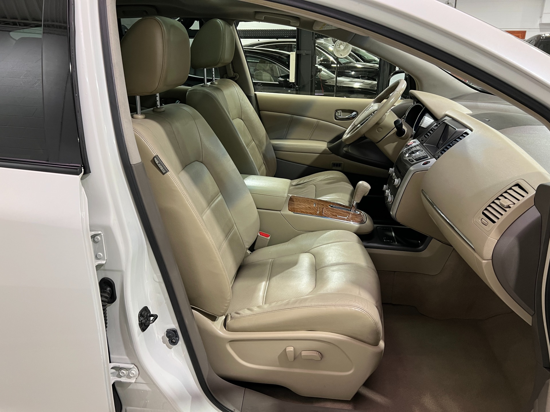 Used-2012-Nissan-Murano-Platinum-Edition-AWD