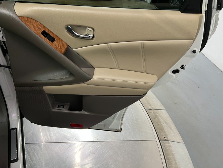 Used-2012-Nissan-Murano-Platinum-Edition-AWD