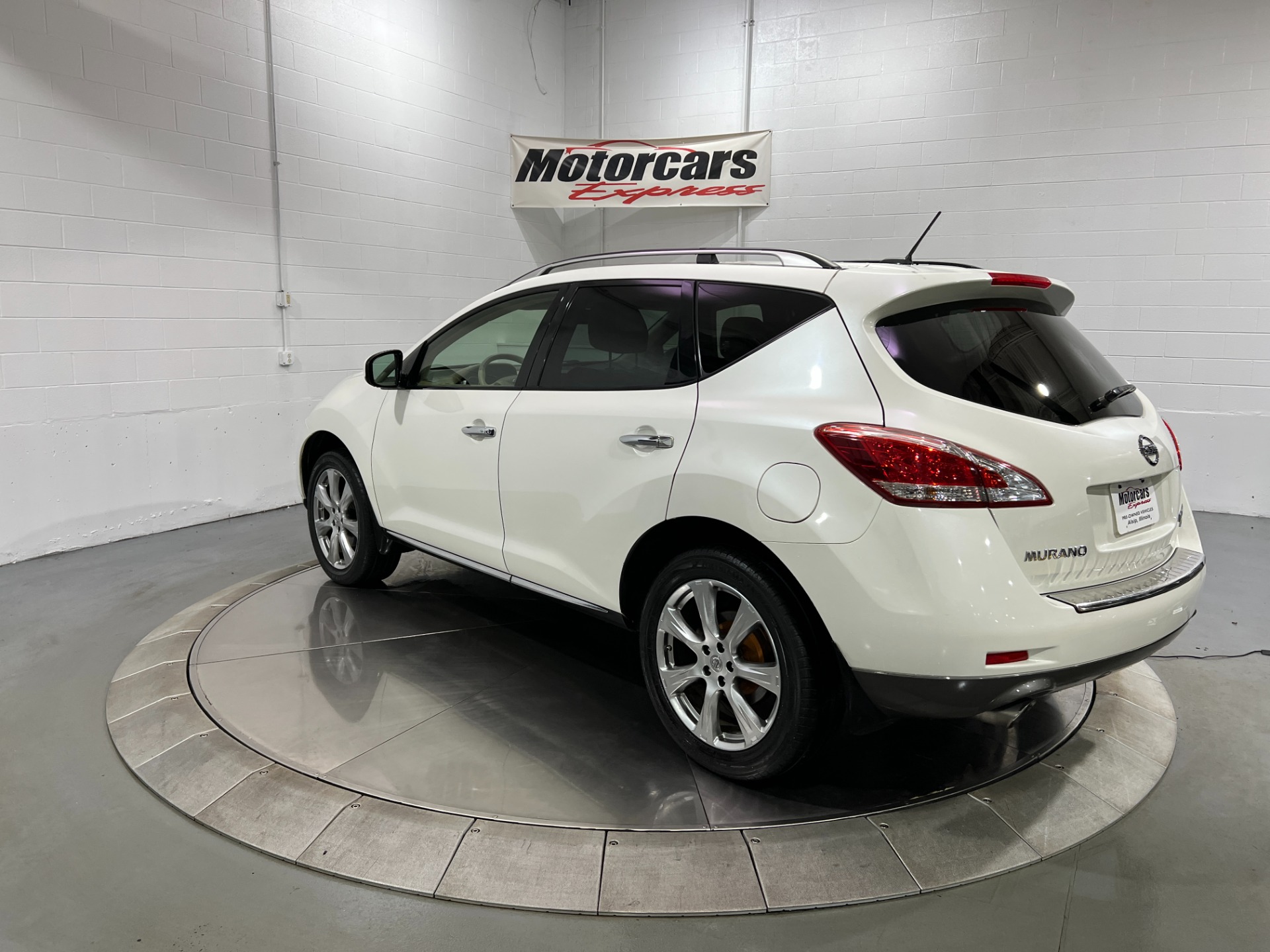 Used-2012-Nissan-Murano-Platinum-Edition-AWD