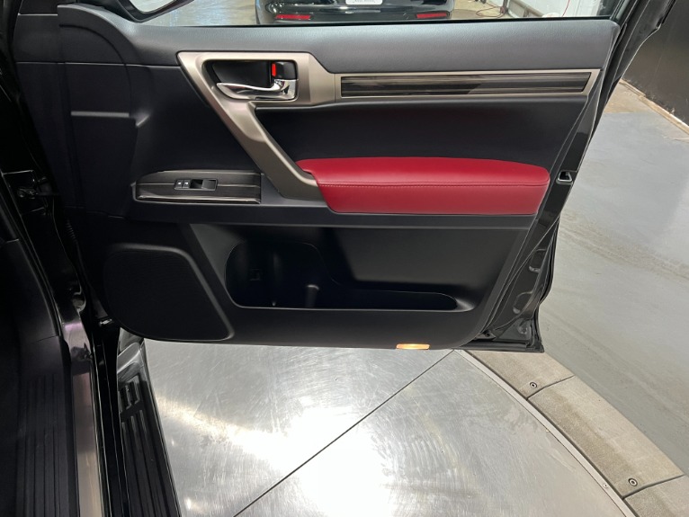 Used-2021-Lexus-GX-460-Premium-AWD