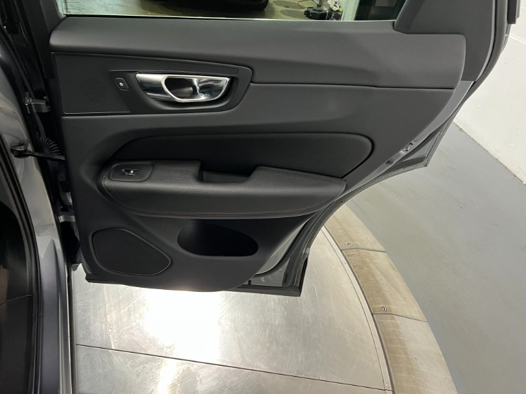 Used-2019-Volvo-XC60-T6-Inscription-AWD